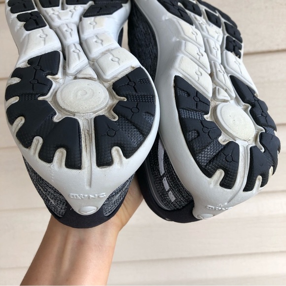 Brooks Flow 7 women’s running Gray / Black Sneakers shoe size 9.5 Medium - Picture 10 of 16